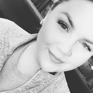 Meet your Posher, Becca